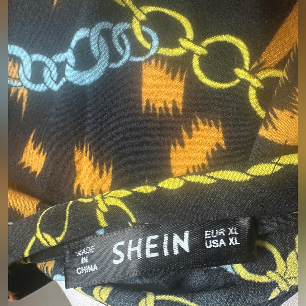 Baroque Chain Print Poet Sleeve Tie-Neck Blouse | SHEIN XL - Picture 10 of 10